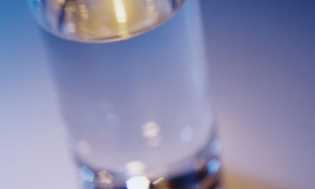 Increasing Water Intake Can Cut Cystitis Recurrence