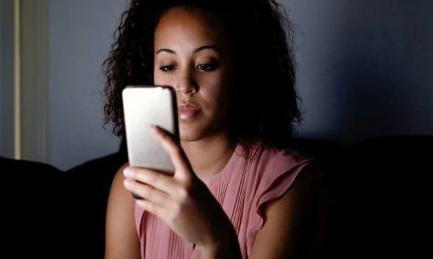 Negative Social Media Ups Risk of Depression in Young Adults