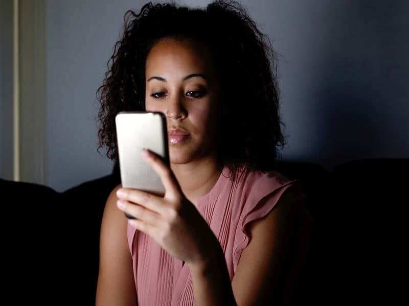 Negative Social Media Ups Risk of Depression in Young Adults