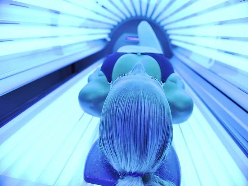 Skin Cancer Examinations More Likely for Indoor Tanning Users