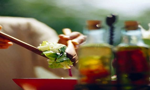Mediterranean Eating Plan May Help Keep T2DM Patients Off Meds