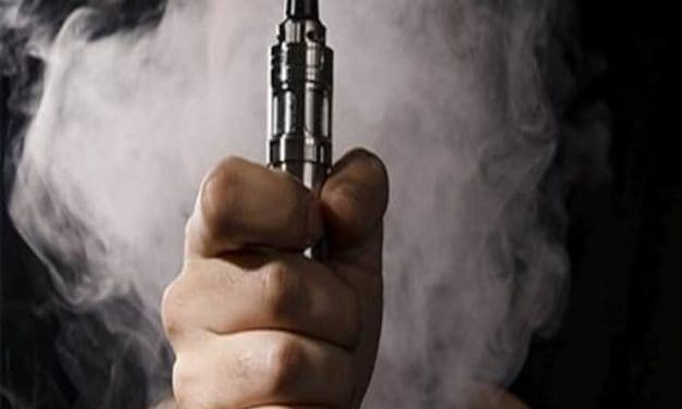 Vaping Industry Group Sues to Delay FDA Review of E-Cigarettes