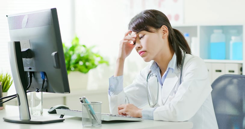Symptoms of Burnout in ICU Specialists facing COVID-19