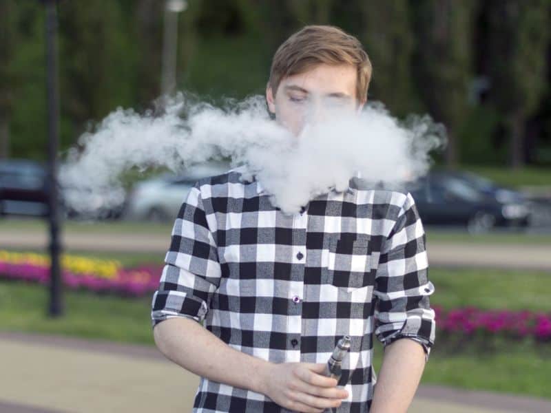 E-Cigarette Use Increased Significantly From 2017 to 2018