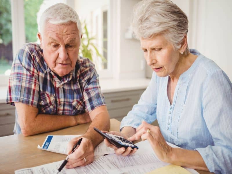Alzheimer Disease Tied to Adverse Financial Events