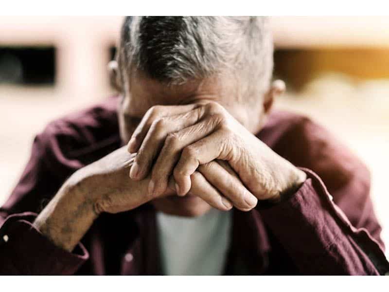 Persistent Midlife Loneliness May Up Later Dementia, AD Risk