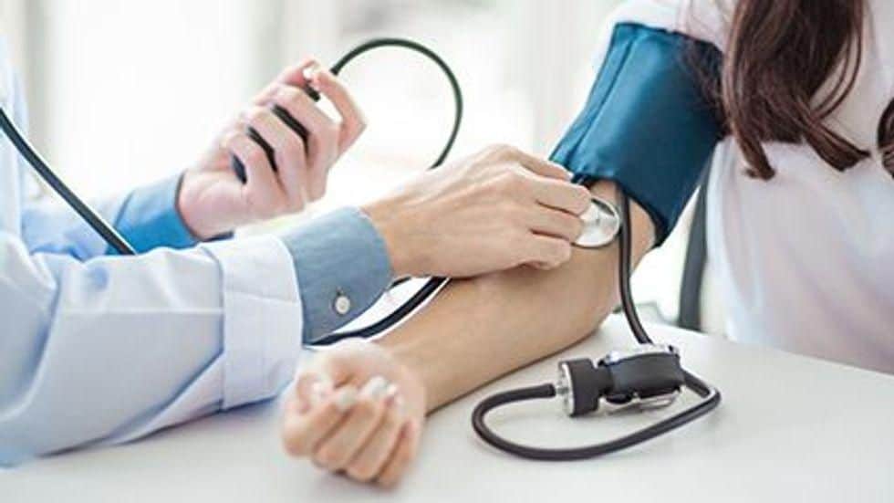 Stage 1 Hypertension Linked to Increased Risk for ACS in Women