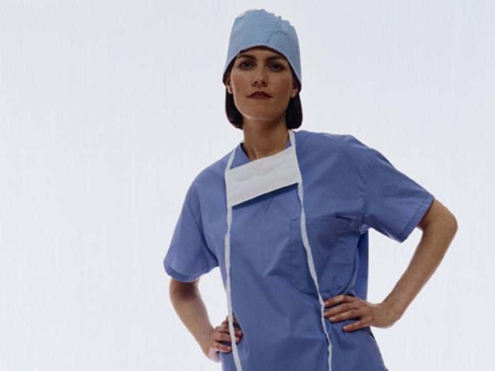Female Surgeons Face Increased Fertility Issues, Pregnancy Complications