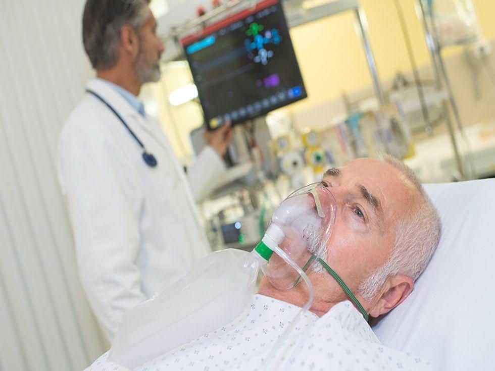 Outcomes Similar With CPAP, Oxygen Therapy for Severe COVID-19