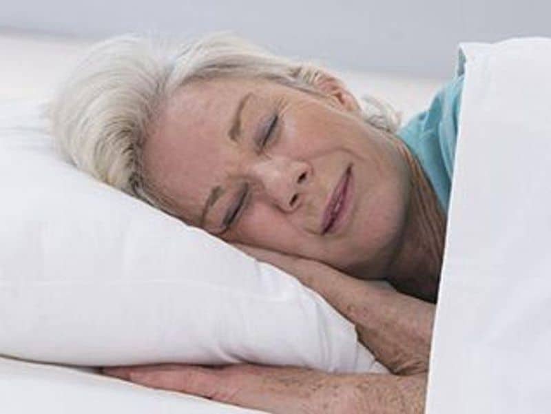 Sleep Disturbance Common, Tied to Pain, Depression in Older Adults