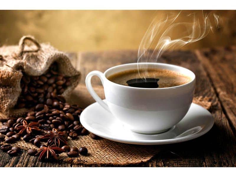 Risk for Stroke, Dementia Down With Coffee, Tea Consumption