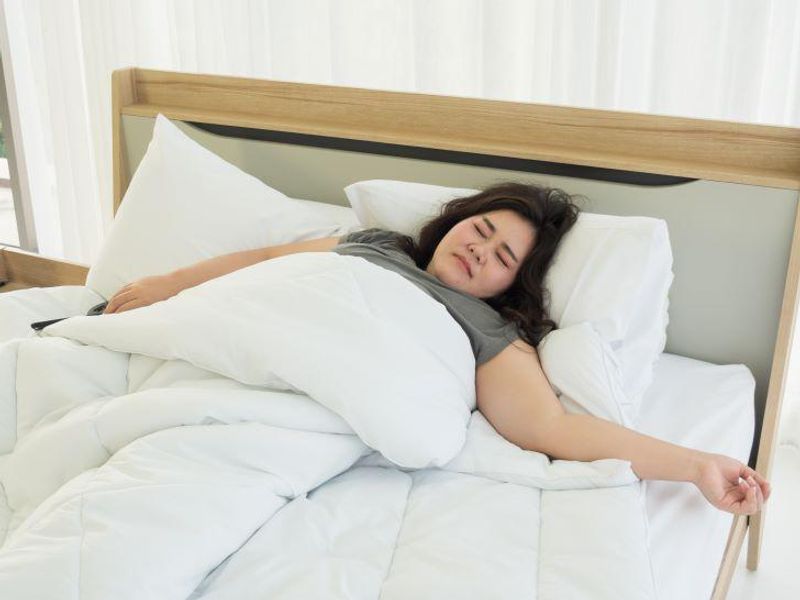 Individualized Sleep Counseling Can Aid Weight Loss in Overweight