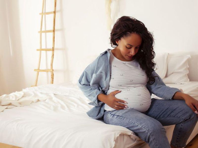 High Weight Gain in Pregnancy Tied to Teen Daughters’ Excess Fat