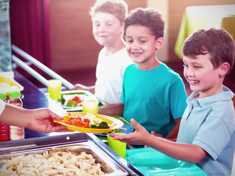 Stronger School Lunch Standards May Help Cut Child Obesity