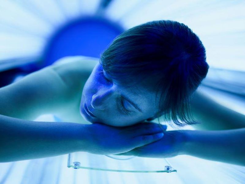 Ban of Indoor Tanning Beds Would Reduce Cancers, Cut Costs