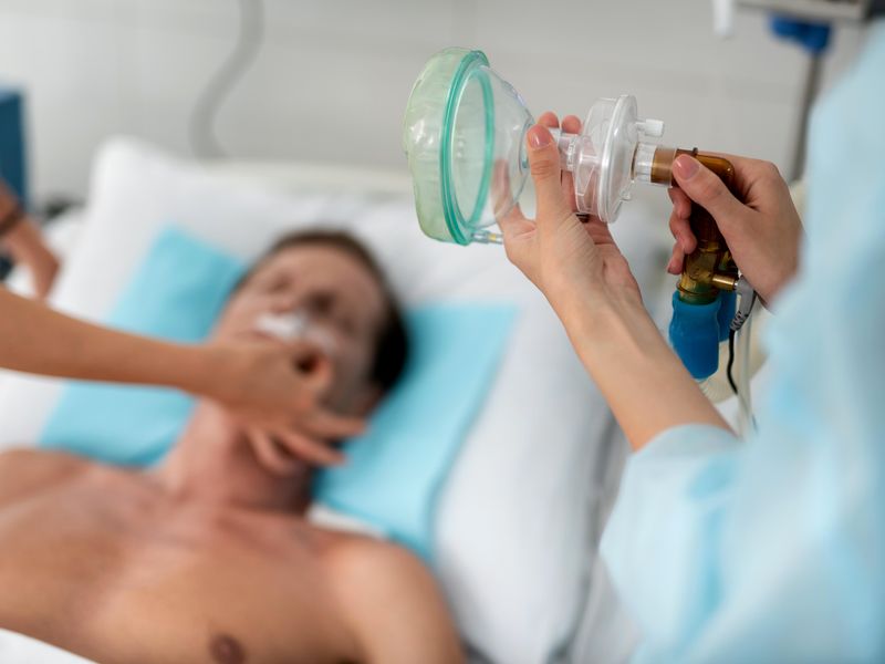 Full-Dose Anticoagulation Beneficial for Critically Ill With COVID-19