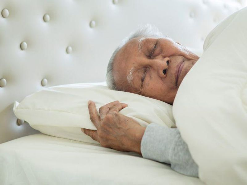 Poor Sleep Tied to Urinary, Prostate Symptoms