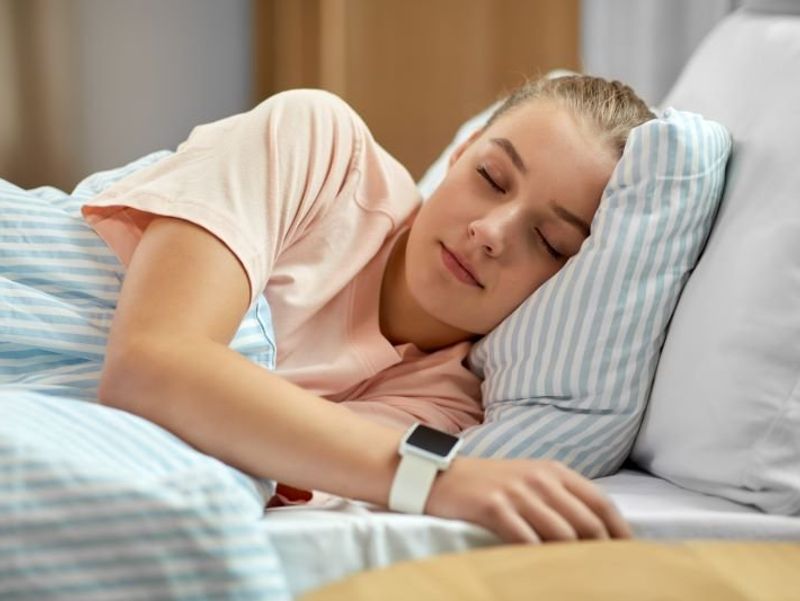 Teens Can Increase Sleep Duration by Advancing Bedtime