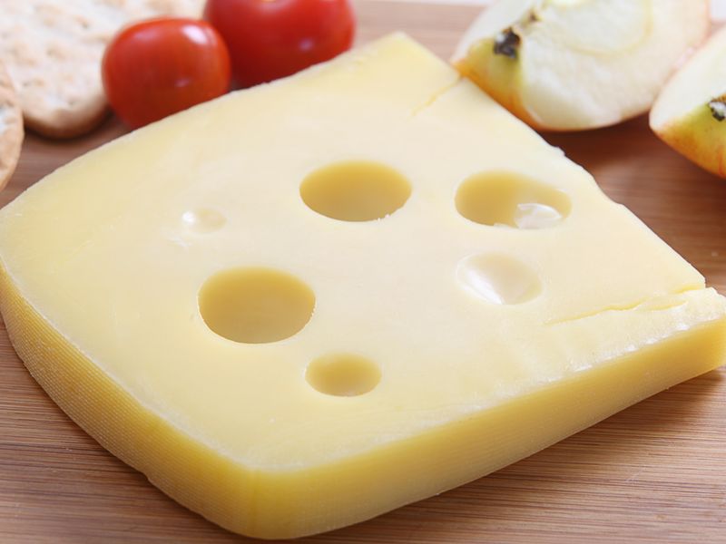 Healthy Diet Including Whole-Fat Dairy Linked to Lower Mortality