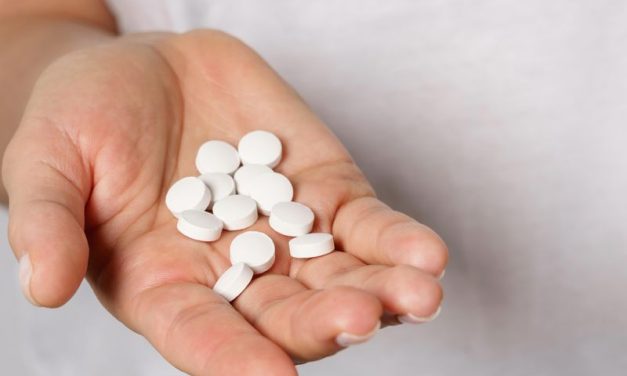 Enteric-Coated, Uncoated Aspirin Have Similar Effectiveness in Heart Patients