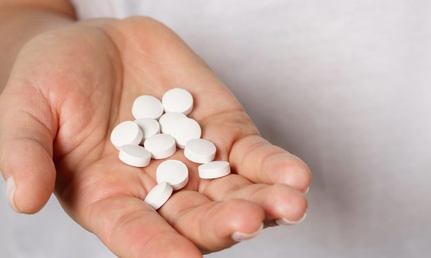 Review Identifies 10 Predictors of Opioid Overdose