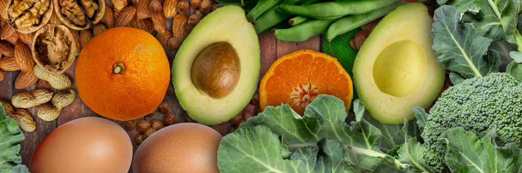 Foods rich in vitamin B9 (folic acid) as liver, asparagus, broccoli, eggs, banana, avocado, peanut, nuts, spinach, walnuts, strawberry, orange and beans. folates, folate foods