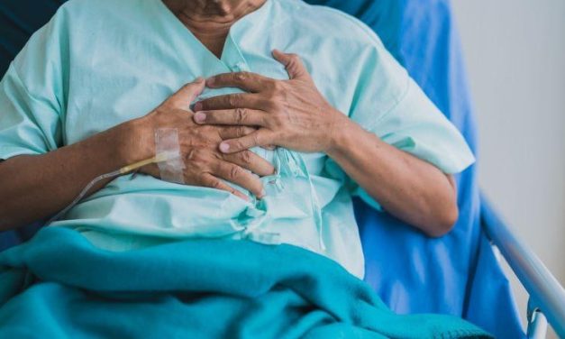 Male, Female V1421 Carriers Face Similar Risk for Heart Failure Hospitalization