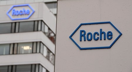 Roche lands Tecentriq trial win, still trails Merck in lung cancer