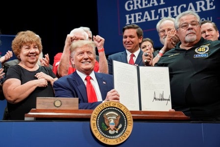 Trump woos seniors with order to boost Medicare health program