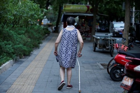 China seeks to boost certified elderly caregivers by 2 million
