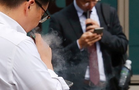 South Korea warns of ‘serious risk’ from vaping, considers sales ban