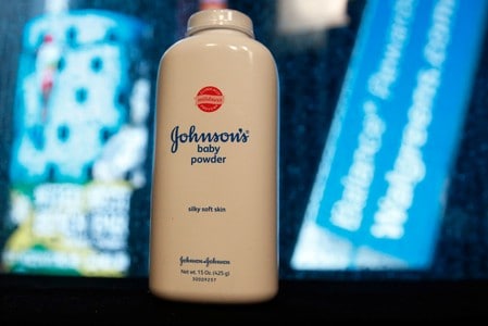 Big U.S. retailers pull 22-ounce J&J baby powder off shelves after recall