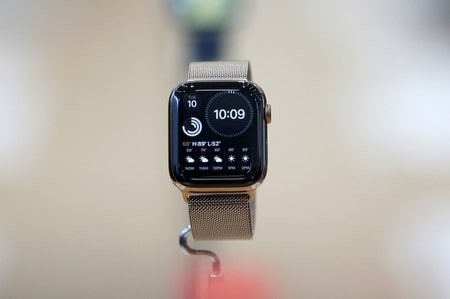 Apple Watch detects irregular heartbeats in U.S. study