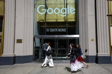 U.S. lawmakers question Google about collection of health records