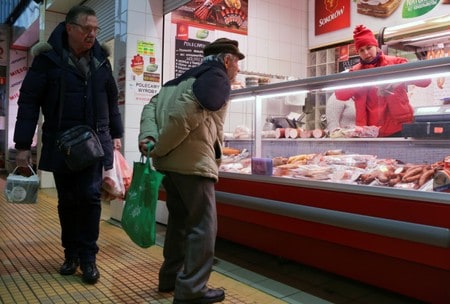 Poland to employ more inspectors to prevent suspect meat exports