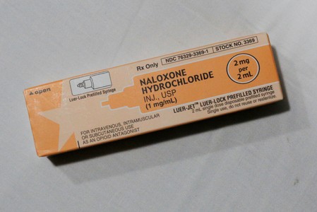 Opioid overdose deaths decline when pharmacists can dispense naloxone