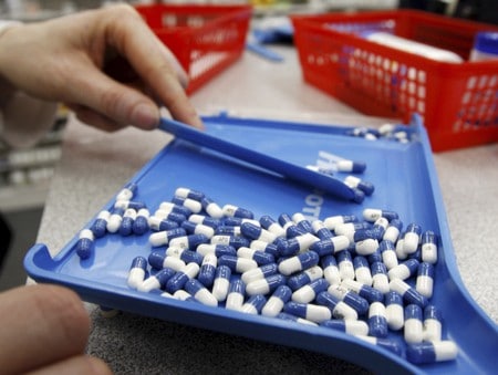 Drug industry urges Canada to act early on U.S. import plan