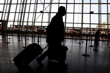 U.S. to screen passengers for new China coronavirus at three airports
