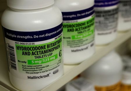 U.S. sues Mallinckrodt, accuses drugmaker of defrauding Medicaid