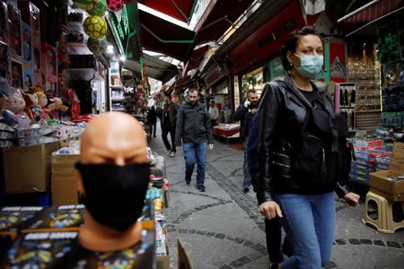 Turkey will hire more medics, stop exporting face masks: minister