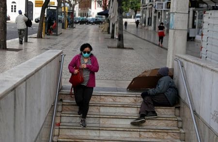 An online lifeline in Portugal for old ventilators amid coronavirus crisis