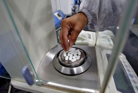 Generic drugmakers win EU okay to cooperate in coronavirus fight
