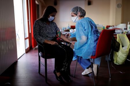 In a French nursing home, universal testing to beat the coronavirus