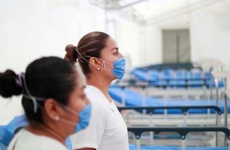 Mexico calls on older medical workers at home to return to work