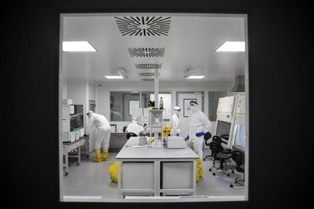 Chinese lab boosts Serbia’s coronavirus testing capacity