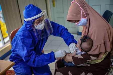 Indonesia reports 568 new coronavirus infections, 15 deaths