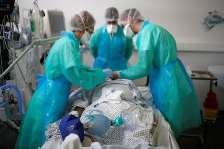 France’s coronavirus deaths reach more than 28,500, cases slow