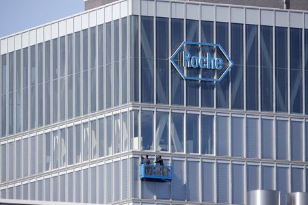 FDA approves Roche immunotherapy cocktail in liver cancer